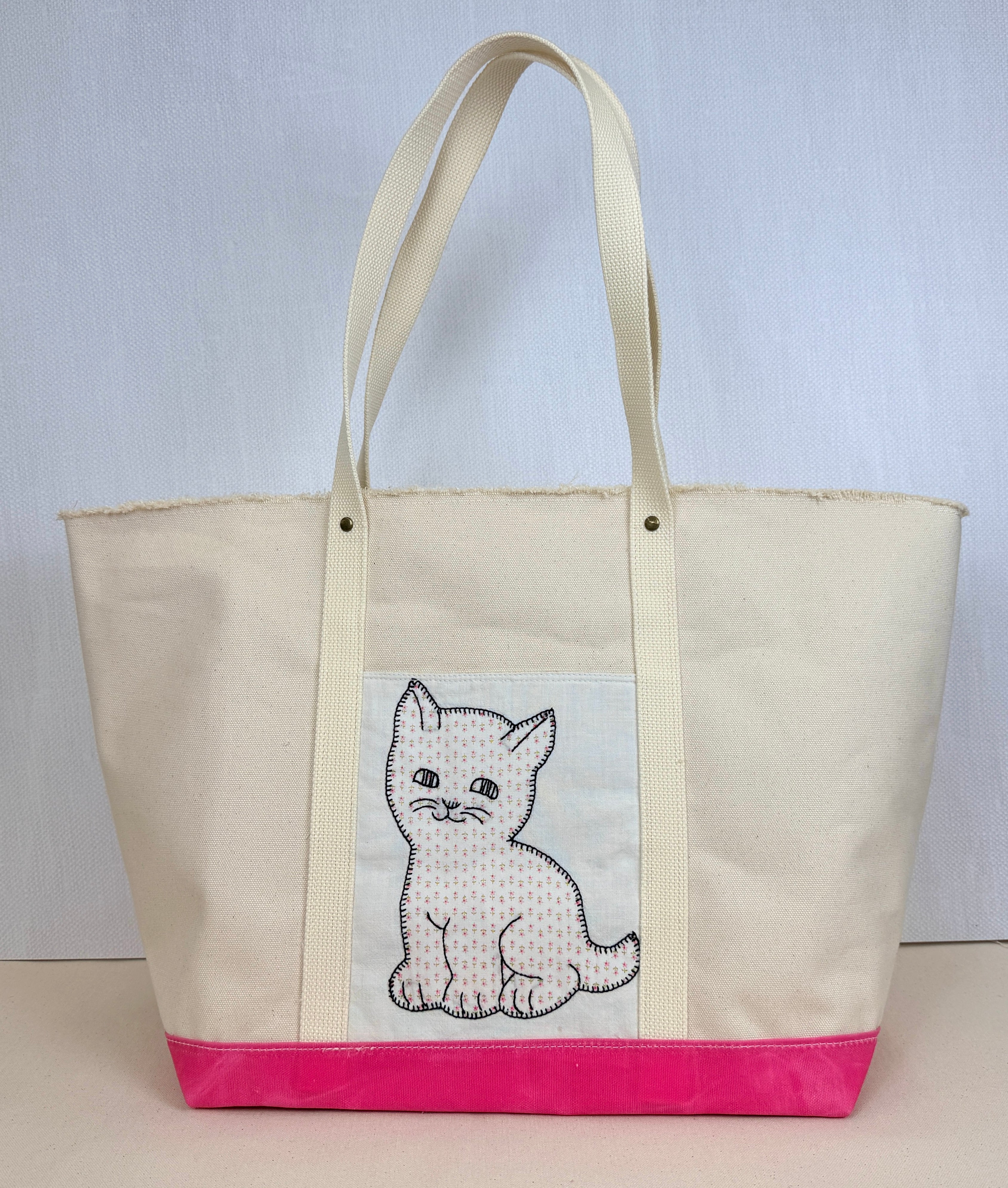 Classic Pocket Tote with Pink Canvas (11 Kittens)