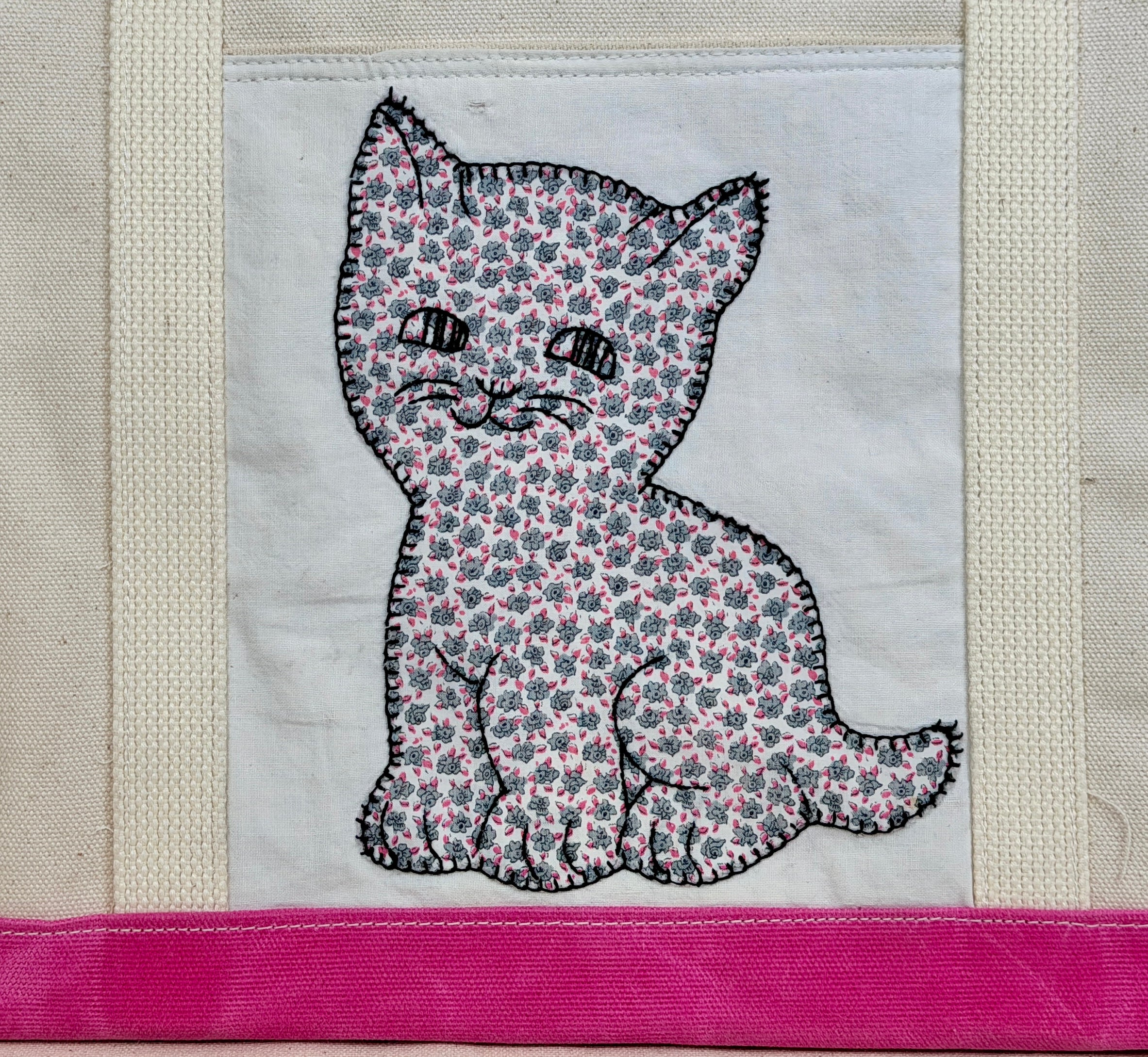 Classic Pocket Tote with Pink Canvas (11 Kittens)