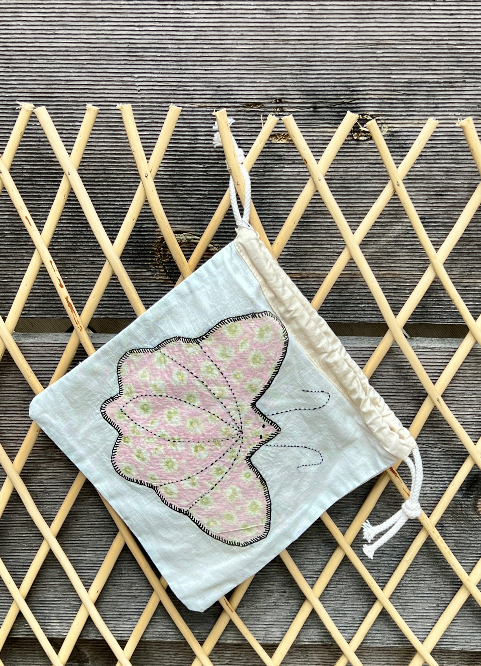 Moth Drawstring Bag (Black & Light Pink)