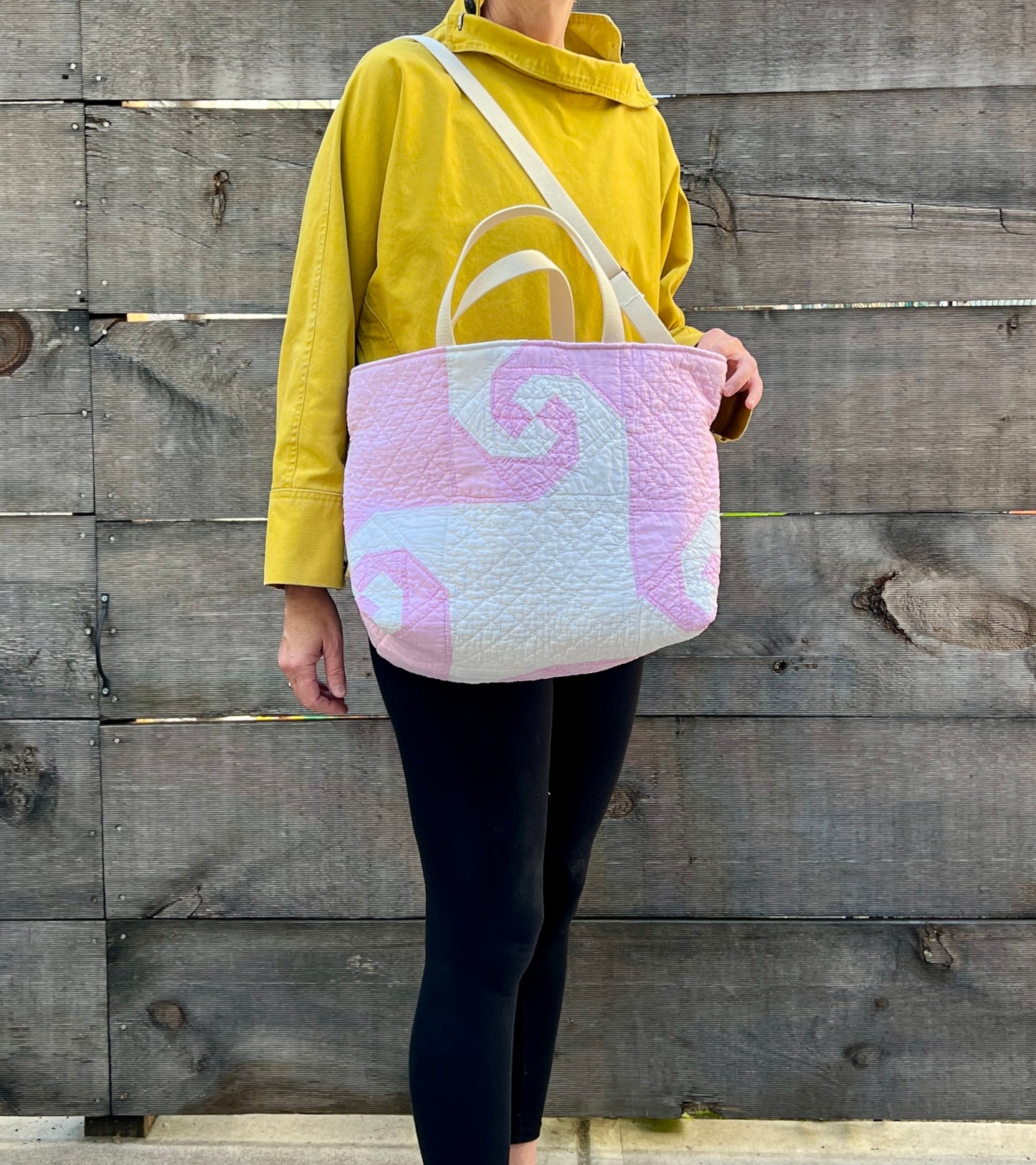 Studio Tote 2.0 - Pink Snail's Trail