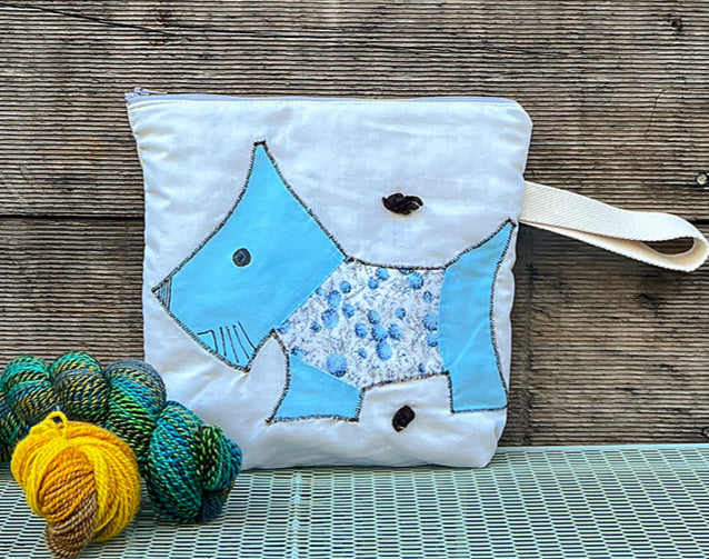 Puppy Wristlet (Sky Blue with Blue Floral Sweater)