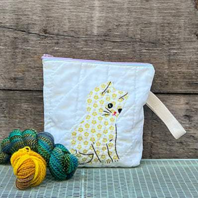 Kitten Wristlet (Small Green Floral)