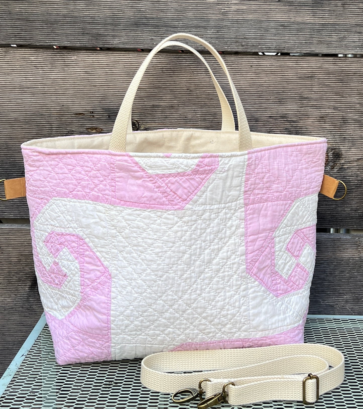 Studio Tote 2.0 - Pink Snail's Trail