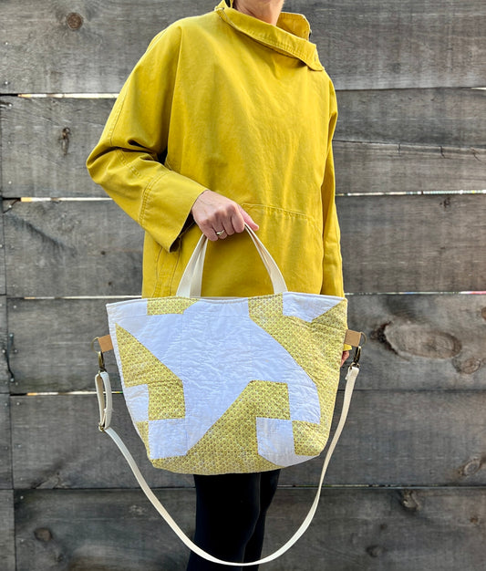 Studio Tote 2.0 - Yellow Snail's Trail